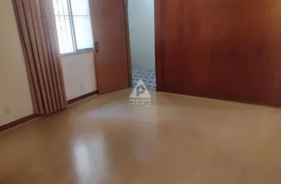 Maracanã apartamento sala 3 quartos com vaga na escritura, impecável todo reformado