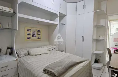 Apartamento de 2 quartos à venda, com 1 vaga na escritura ,próximo metro saens pena, em localizaçao perfeita