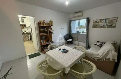 Apartamento 2 quartos, com dependência e vaga a venda.
