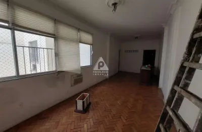 Apartamento a venda no maracana com 3 quartos e mais de 100m