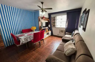 Apartamento com 2 quartos e vaga – portaria 24h na praça da bandeira