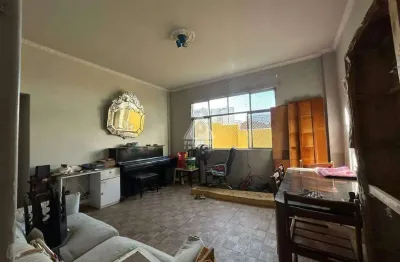 Amplo apartamento, 3 quartos, dependência completa e vaga no rio comprido