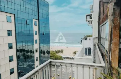 Cobertura incrível em copacabana com vista lateral para o mar. luxo, conforto e localização privilegiada. imperdível!