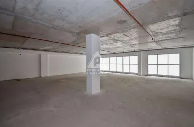 Venda de sala comercial 204, centro, 216 m², infraestrutura empresarial.