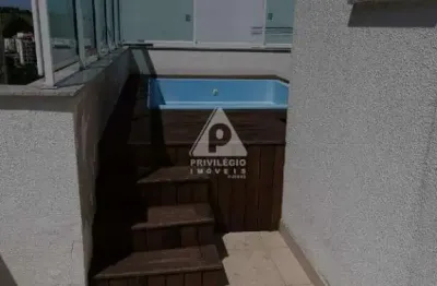 Espetacular cobertura de 4 quartos com lazer privativo