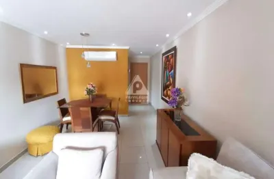 Apartamento exclusivo em condomínio seleto - 2 vagas!