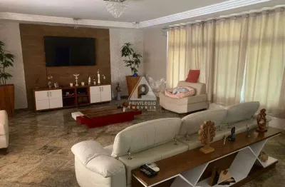 Village da serra: casa espetacular 1050m² c/ piscina, e sustentabilidade!