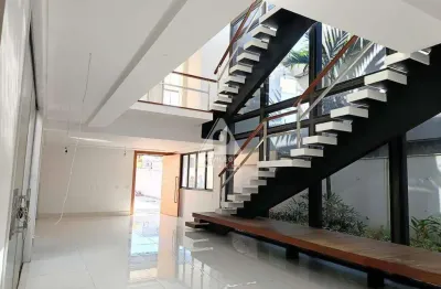 Casa condomínio rio mar - 4 suítes, piscina, sauna, energia solar - barra da tijuca