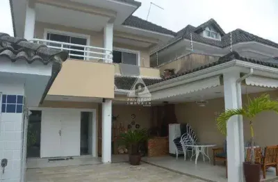 Casa triplex no condomínio terra américas no recreio dos bandeirantes com 4 suítes