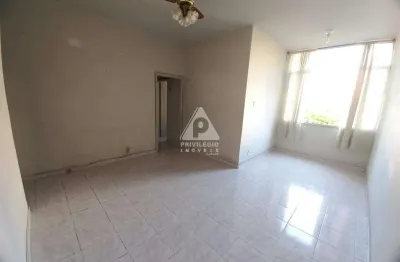 Apartamento 2 quartos, vista livre, localização cobiçada, laranjeiras, cosme velho - rj