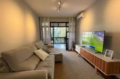 Apartamento com 136 m2, 3 quartos, sendo 1 suíte, totalmente reformado no recreio dos bandeirantes