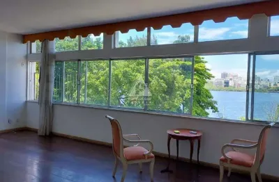 Apartamento com 200m² planta original, 4 quartos com vista incrível da lagoa, morro dois irmãos e pedra da gávea, sol da tarde.