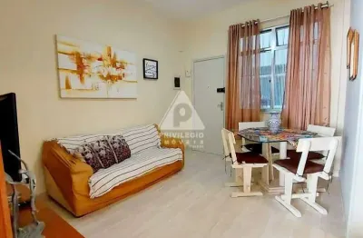 Centro: apartamento reformado c/ 2 quartos - perto da lapa!