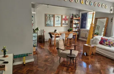 Apartamento na lagoa: 2 quartos, 1 suíte, 1 vaga e silêncio total