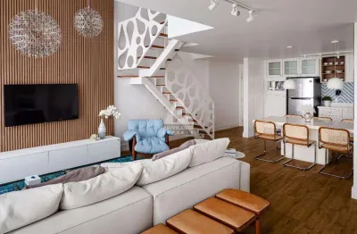 Exclusividade na península: duplex de luxo com vista espetacular