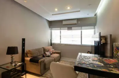 Apartamento de 2 quartos mobiliado, lindo em botafogo ao lado do metrô, vista para o cristo disponível para venda na privilégio imóveis