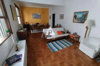 Apartamento a venda na lagoa, 3 quartos (sendo 1 suíte), dependência completa e 1 vaga na escritura.
