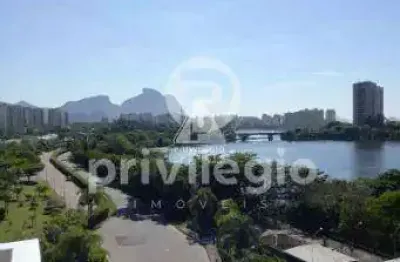 Espetacular cobertura duplex de 5 quartos no lac premier com piscina e vista deslumbrante
