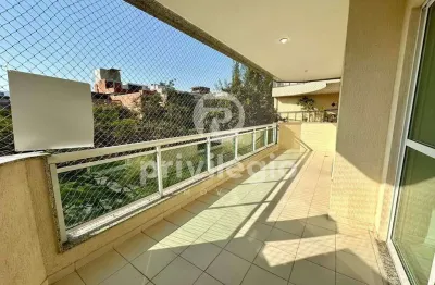 Espaçoso 131m², 3 quartos, varanda e vagas no recreio