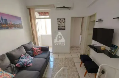 Apartamento a venda: 1 quarto, 1 vaga na escritura, posto 5, copacabana.