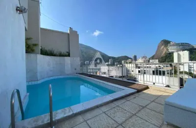 Cobertura linear com 3 quartos, 4 vagas de garagem e área externa com piscina social!! 302m²