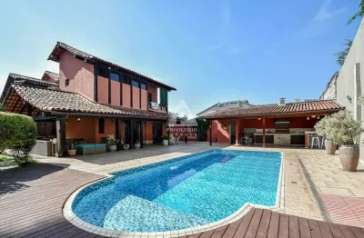 Luxuosa casa duplex de 5 quartos no condomínio rio mar portinari