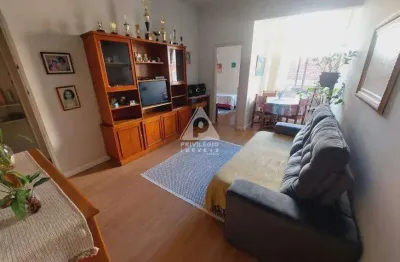 Apartamento de 2 quartos à venda no catete, próximo do largo do machado!