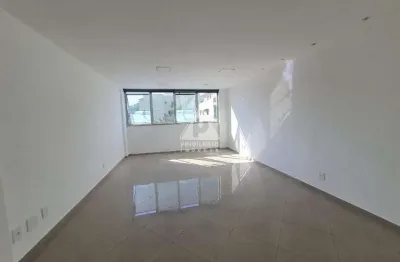 Sala comercial de 29 m² em porcelanato no recreio dos bandeirantes