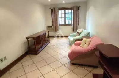 Oportunidade única: casa de vila com 4 quartos em olaria - segurança e espaço.
