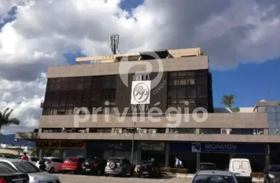 Invista na imagem do seu negócio com esta espetacular sala comercial de 32 m²,