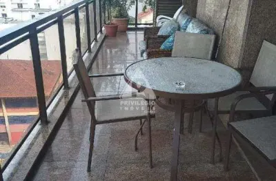 Apartamento maravilhoso com varanda em ipanema com 2 vagas escrituradas