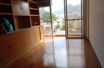 Apartamento bem localizado na tijuca – varanda + vaga de garagem