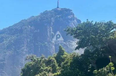 Charme e tranquilidade no coração de ipanema 2 quartos com vista para o cristo