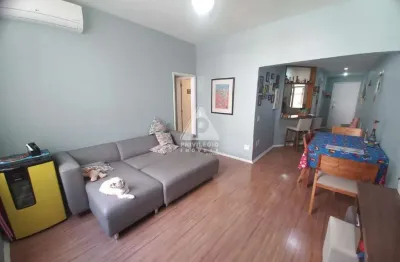 Apartamento à venda 2 quartos, suíte master, reformadíssimo, vaga de garagem, laranjeiras - rj