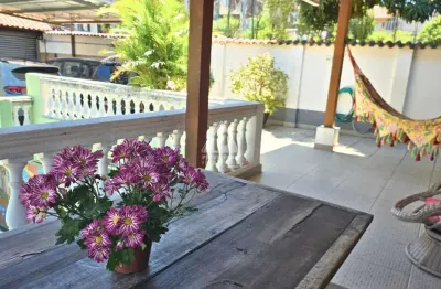 Casa duplex com 5 quartos , 2 vagas e piscina à venda em santa teresa- rio de janeiro