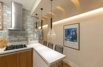 Conjugadão com 46m² planejado e reformado na quadra da praia!