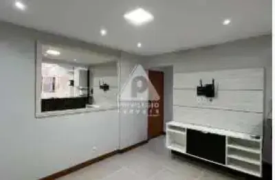 Vendo excelente apartamento reformado – pronto para morar!