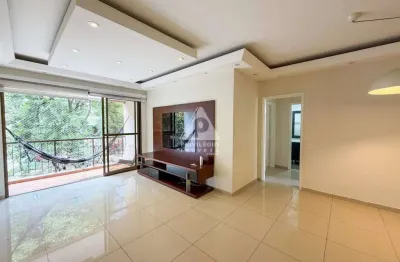 Apartamento na lagoa: 2 quartos, suíte, varanda e 1 vaga de garagem