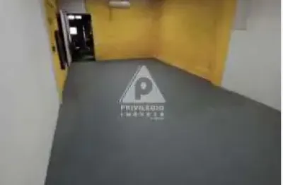 Vendo casa multiuso estilo galpão – 164 m² | 2 pavimentos | cidade nova