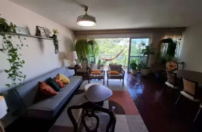 Excelente Imóvel de 4 quartos sendo 2 suítes com vista deslumbrante