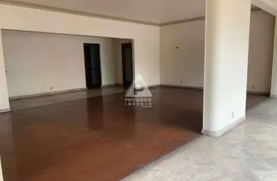 Oportunidade no coração de copacabana - 4 quartos com varanda, suíte e 1 vaga de garagem