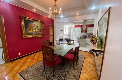 Original 3 quartos, 1 vaga de garagem. vista para montanhas!! 200m²