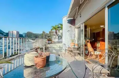Cobertura duplex com 4 quartos, 5 banheiros, piscina e 1 vaga na escritura!! 186m²