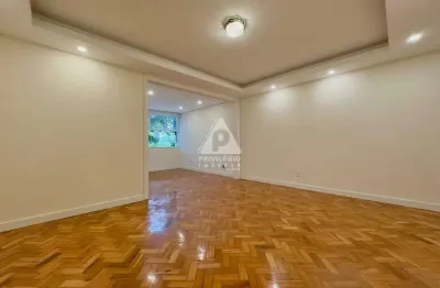 Leblon - apartamento charmoso de 3 quartos com vaga com 122m2