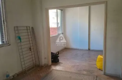 Apartamento claro arejado vista livre 3 qtos próximo do metrô cantagalo.