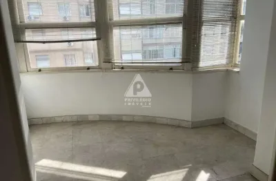 Apartamento 3 qtos art déco no coração de copacabana (posto 6)