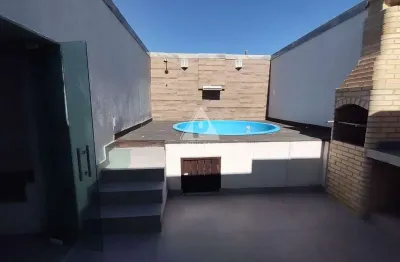 Cobertura reformada de 382* metros em copacabana, 3 vagas, piscina, sauna e churrasqueira.
