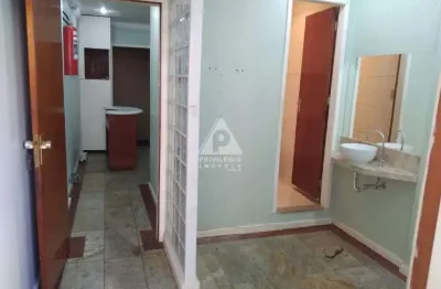 Sala comercial no posto 4!. andar alto. frente. ideal para consultório/advocacia