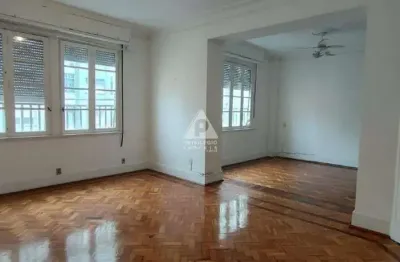 Edifício referência no posto 2! apartamento com 150m² e 3 quartos com 1 vaga na escritura!