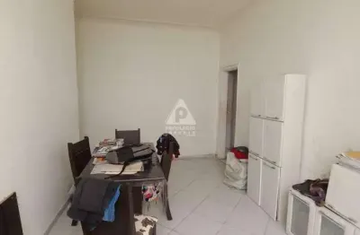 Apartamento com 2 quartos à venda, cem copacabana, próximo ao bairro peixoto.